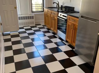 7225 67th St APT 3R, Ridgewood, NY 11385