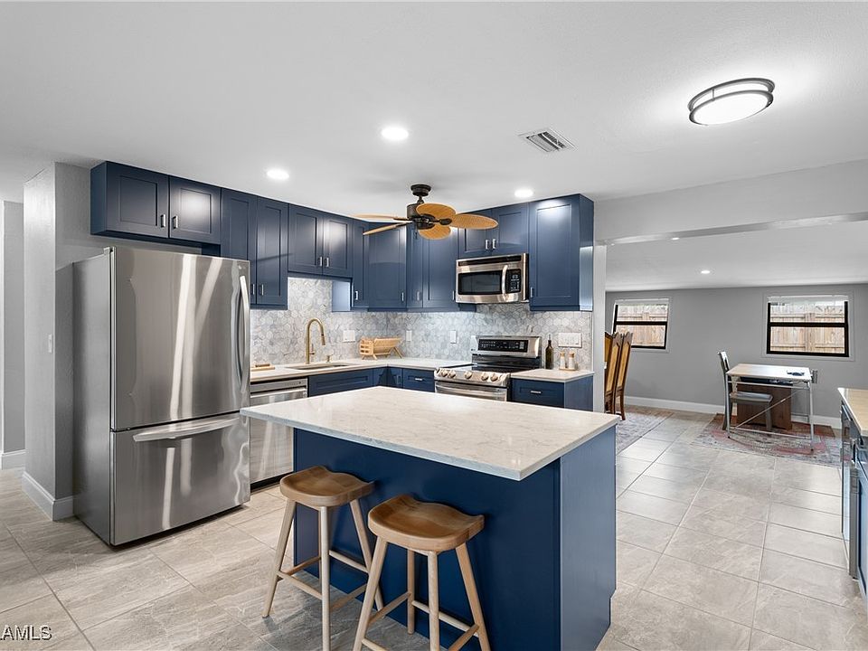 1st image of 1110 Coconut Cir W