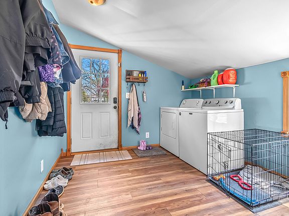 4th image of 209 Saint Joseph St