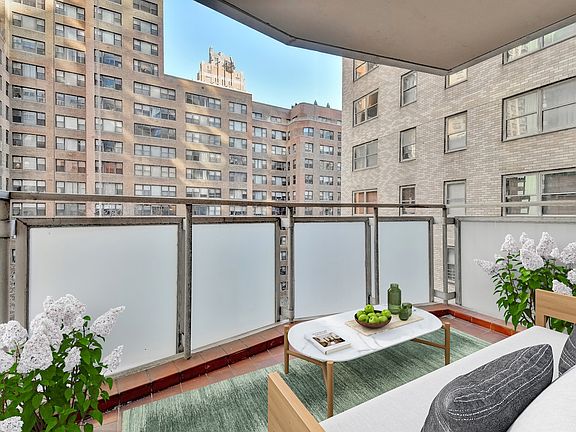 4th image of 300 E 40th St APT 7W