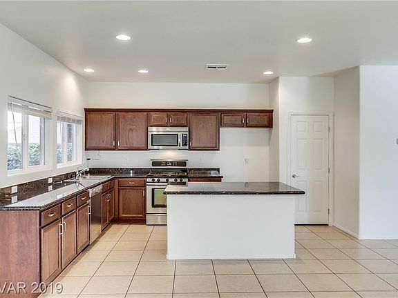 4th image of 10257 Cool Mist St