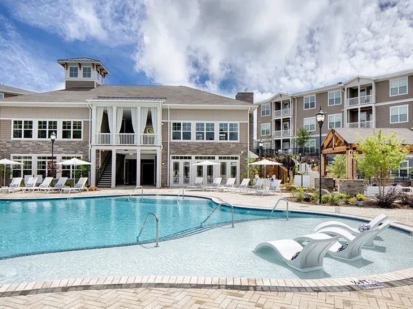 Capital Creek at Heritage Apartments