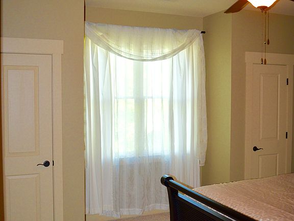 5th image of 50 Bear Creek Dr