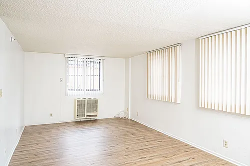 12100 Birch Ave Photo 1