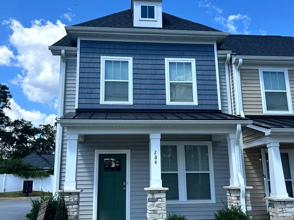 284 E Hayne St, Woodruff, SC 29388