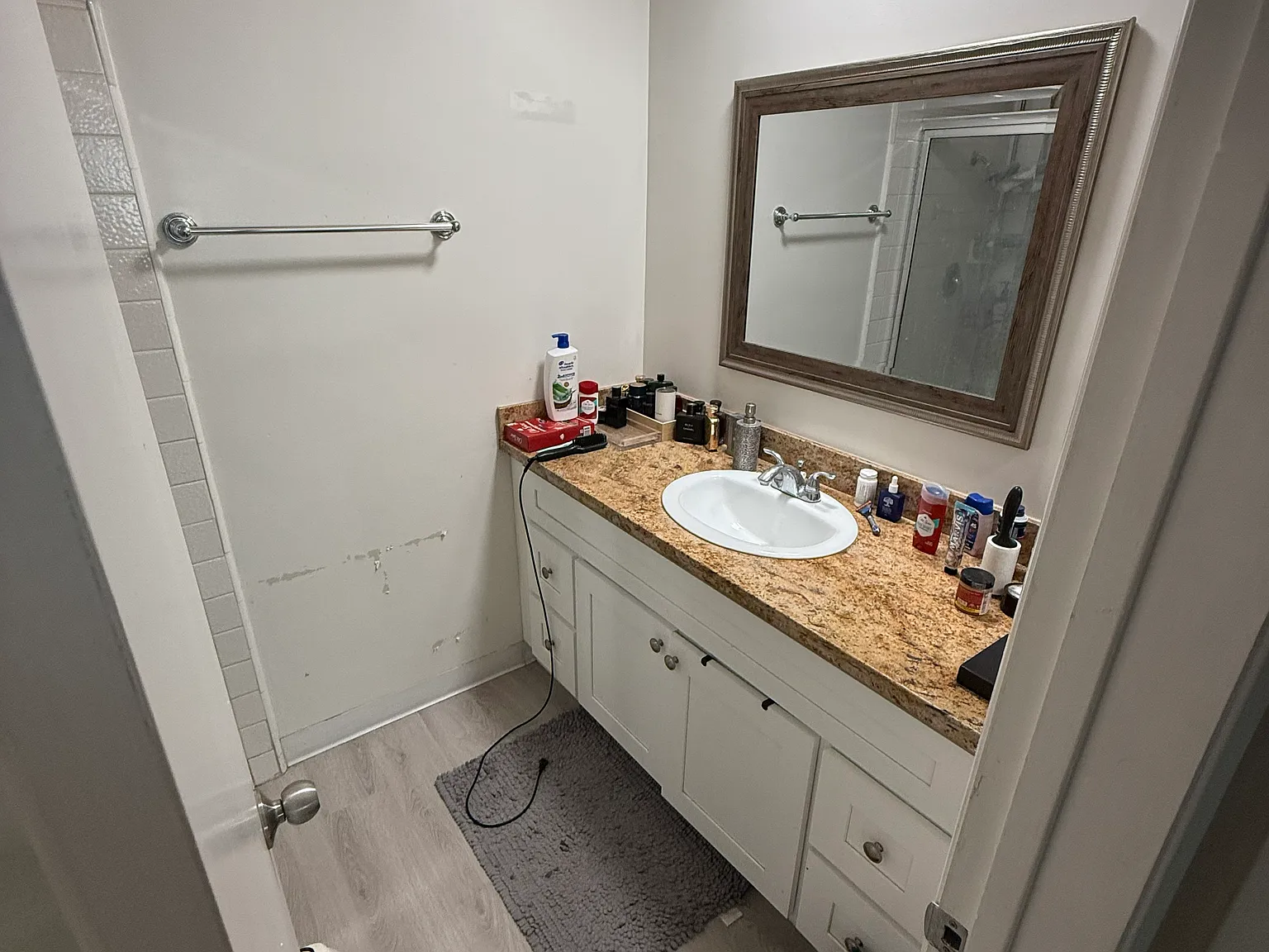 2 bed, 1250 sqft, $1,295 — Photo 2