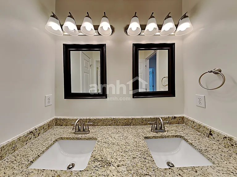 209 Boswell Ln — Photo 17