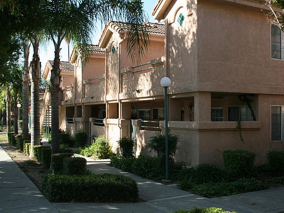 2nd image of 1215 N San Gabriel Ave APT 102