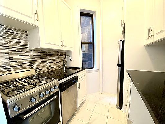 4th image of 51 7th Ave S APT 4C