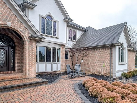 3rd image of 2623 Center Creek Cir