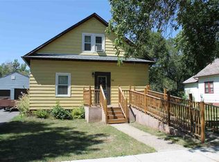 311 1st St NW, Parshall, ND 58770
