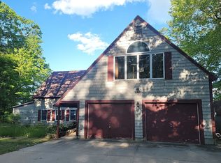 402 Ashby Rd, Ashburnham, MA 01430