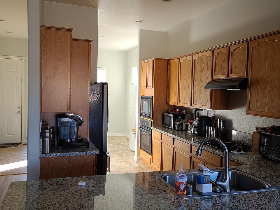1st image of 1160 Turnberry Dr