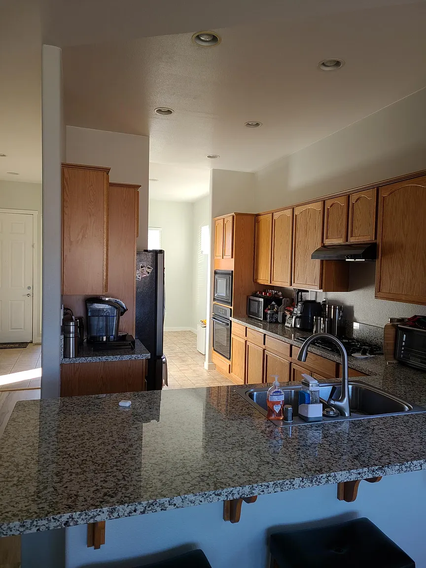 1160 Turnberry Dr photo 1