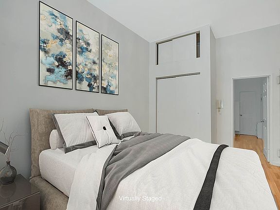 3rd image of 320 E 90th St APT 1D