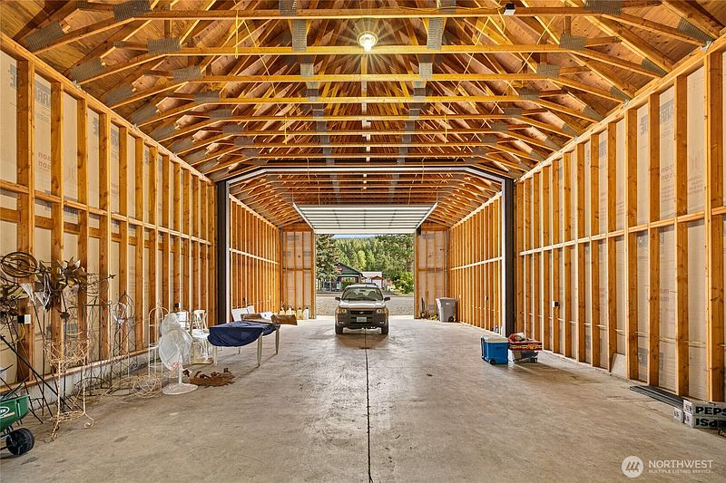 3rd image of 160 Ronald Ridge Drive