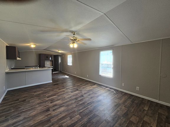 4th image of 1121 Merry Maple Ln #61
