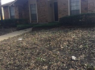 2902 Clover Valley Dr, Garland, TX 75043