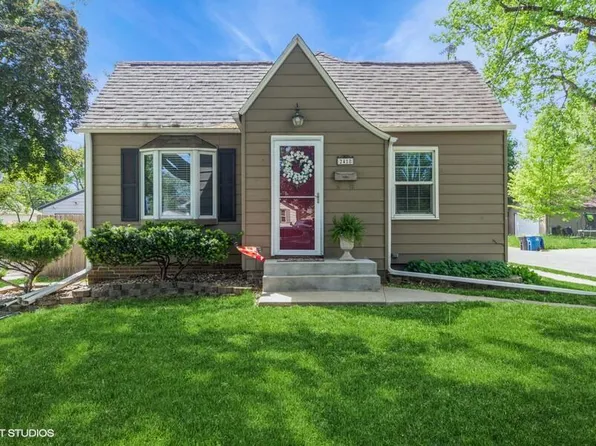 2418 44th St, Des Moines, IA 50310