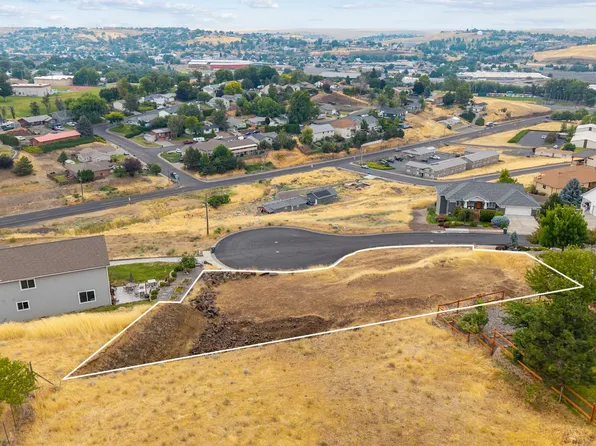2205 NW Ingram Ave, Pendleton, OR 97801