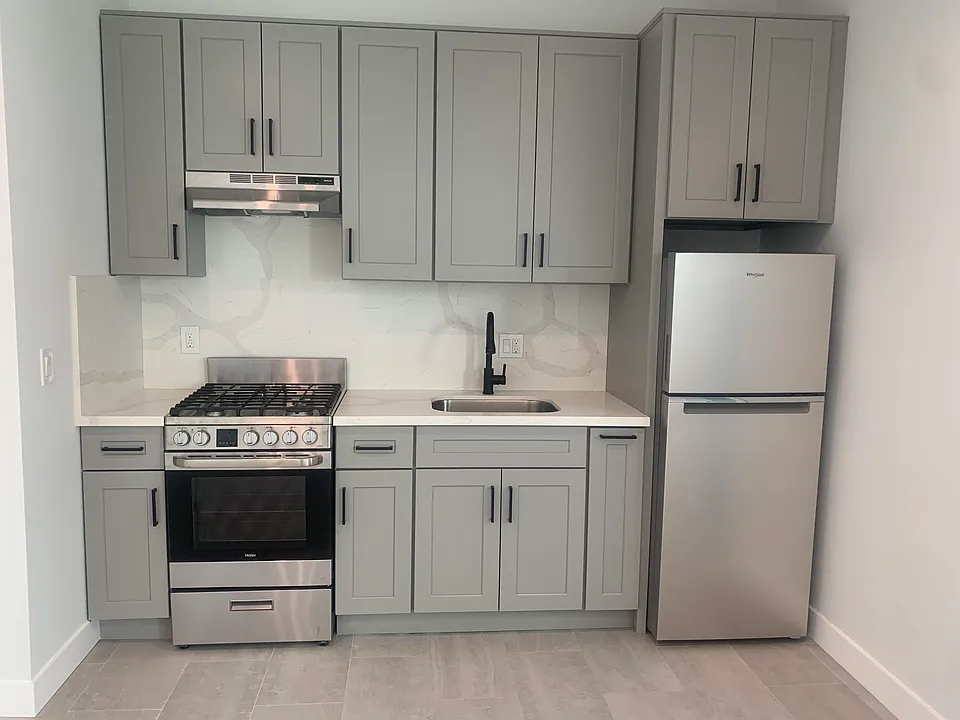 7356 Beverly Blvd #16