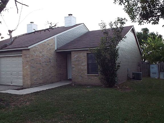 2nd image of 120 Whisper Wood Way