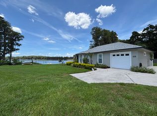 125A Lake Hobbs Rd, Lutz, FL 33548