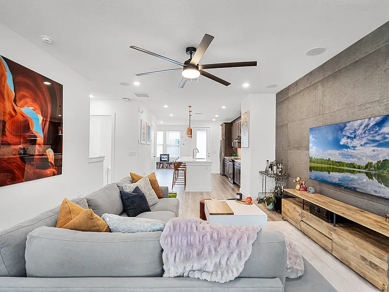 12764 Hershko Aly — Photo 4