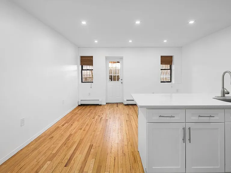 113 E 122nd St #1 — Photo 4