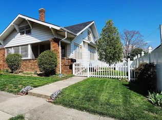 208 NE 10th St, Washington, IN 47501