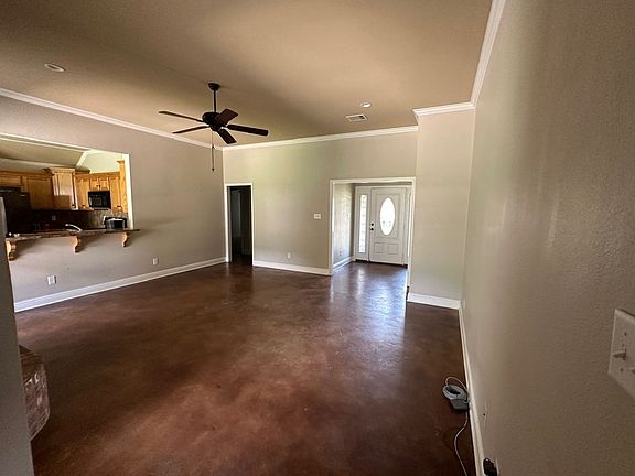 3rd image of 9400 Montwood Cir