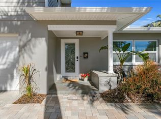 6604 Blue Heron Dr S, Saint Petersburg, FL 33707