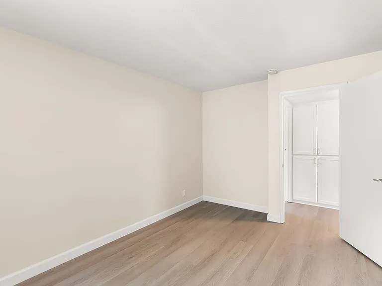 MAGNOLIA WEST APARTMENTS- RIVERSIDE, CA — Photo 11
