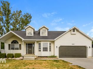 5403 Vista Dr, Roy, UT 84067