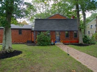 144 Ledgewood Rd, Dedham, MA 02026