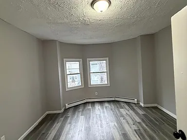 56 N 18th St #2 — photo 3 of 5
