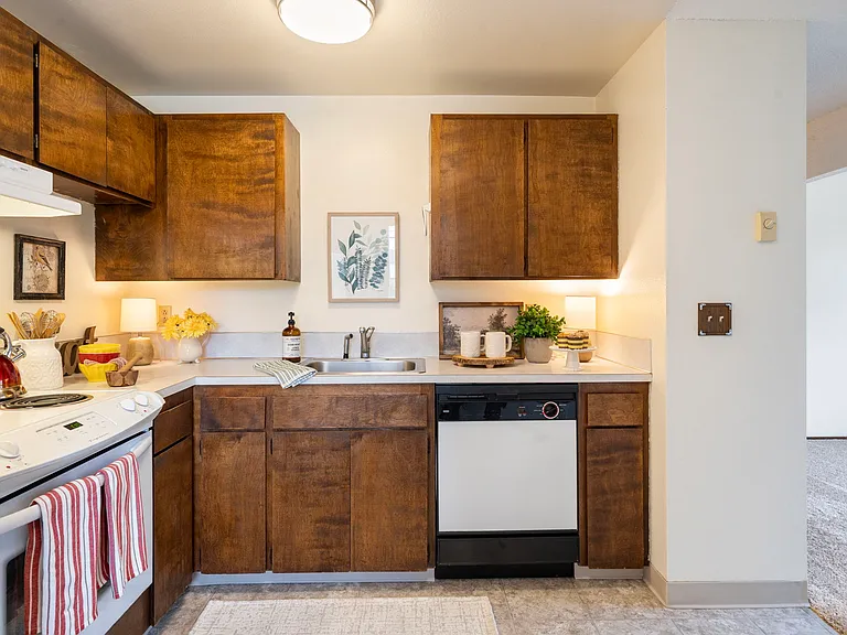2229 Hawthorne St #C — Photo 3