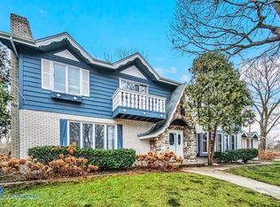 1424 Oak Ct #3, Schererville, IN 46375