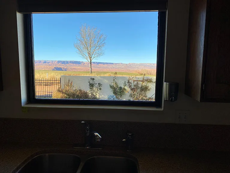 136 S Navajo Dr — Photo 6