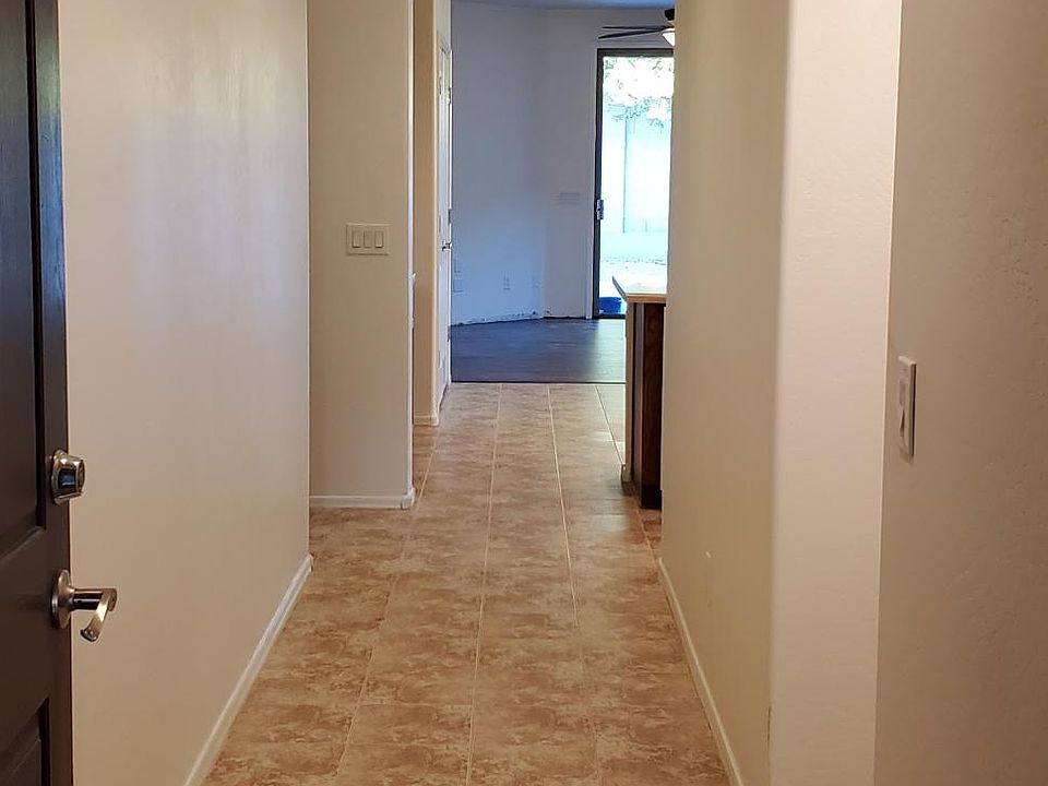 1st image of 18052 W Palo Verde Ave