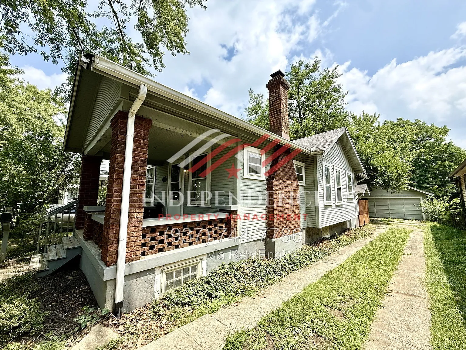 3 bed, 1.0 bath, 940 sqft, $1,250 — Photo 2