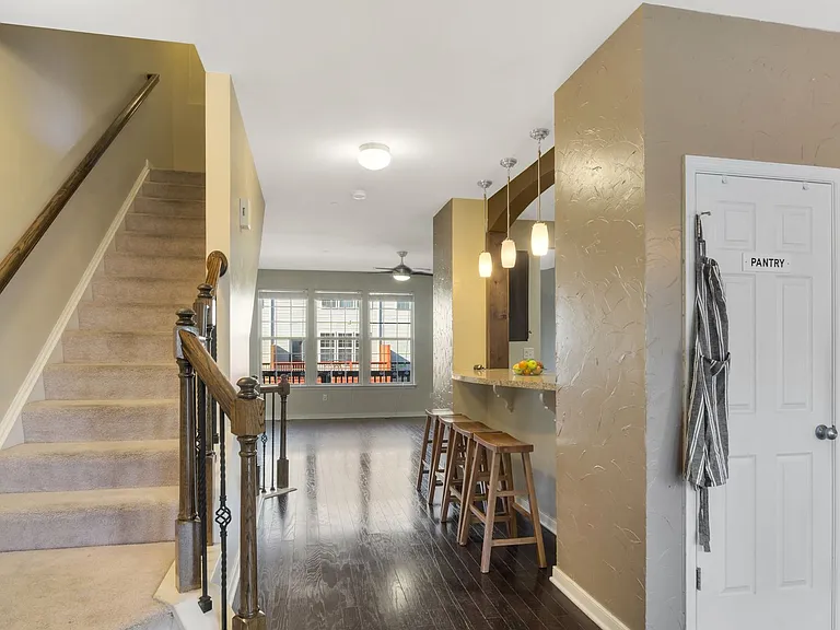 50 Transit Ln — Photo 23