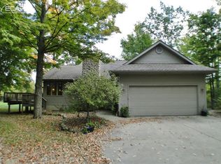 1325 Vandekarr Rd, Owosso, MI 48867