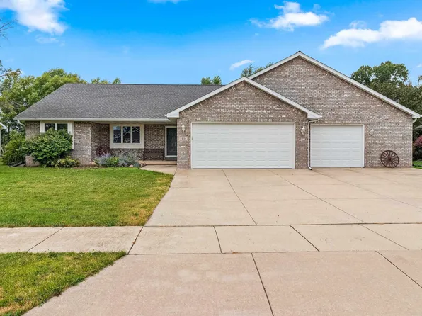 1901 Sherry Ln, Kaukauna, WI 54130