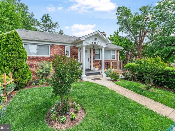 1902 Lebanon St, Hyattsville, MD 20783
