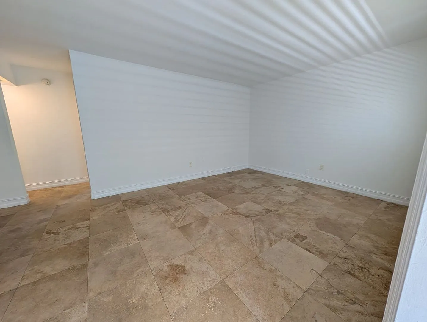 3009 N Andrews Ave — Photo 2