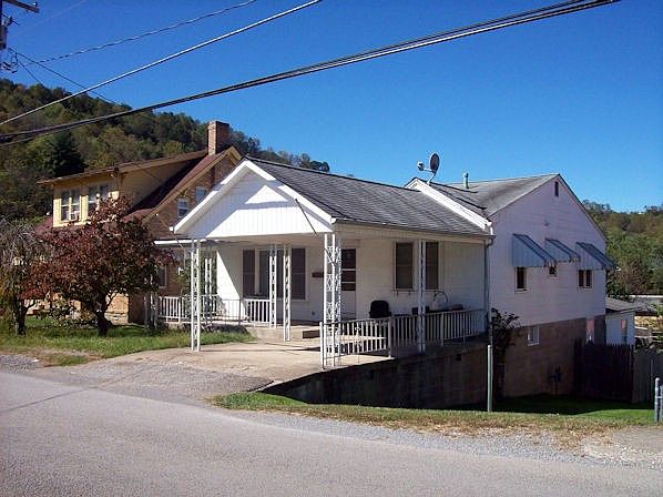 1st image of 107 Whiting Ave