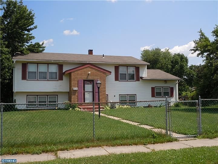 2nd image of 238 Harvard Ave