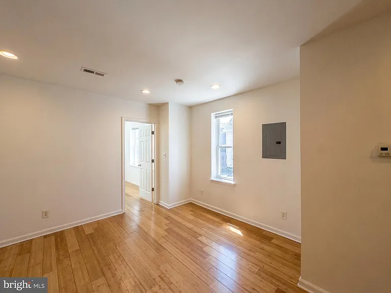 110 N 51st St #3 — Photo 5