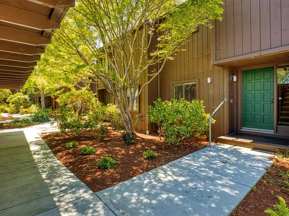 138 Tree Frog Ln, Santa Cruz, CA 95060